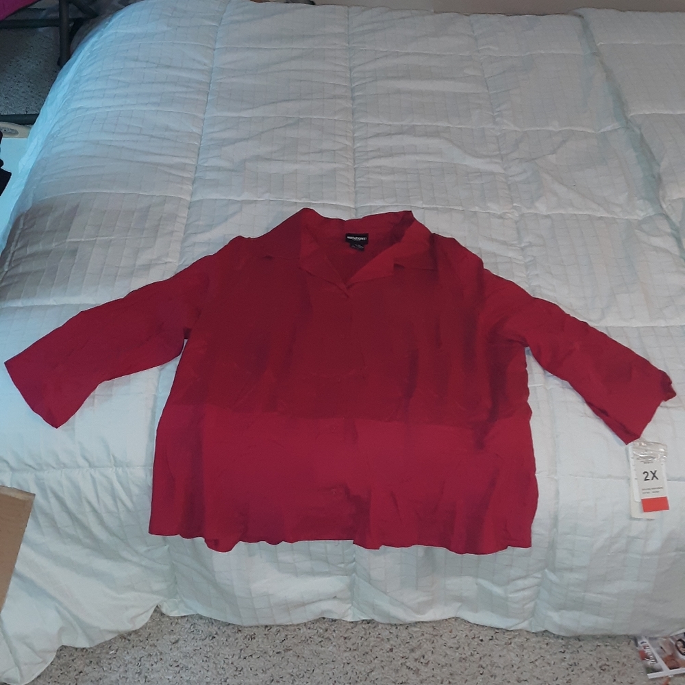 Womens quarter sleeve top